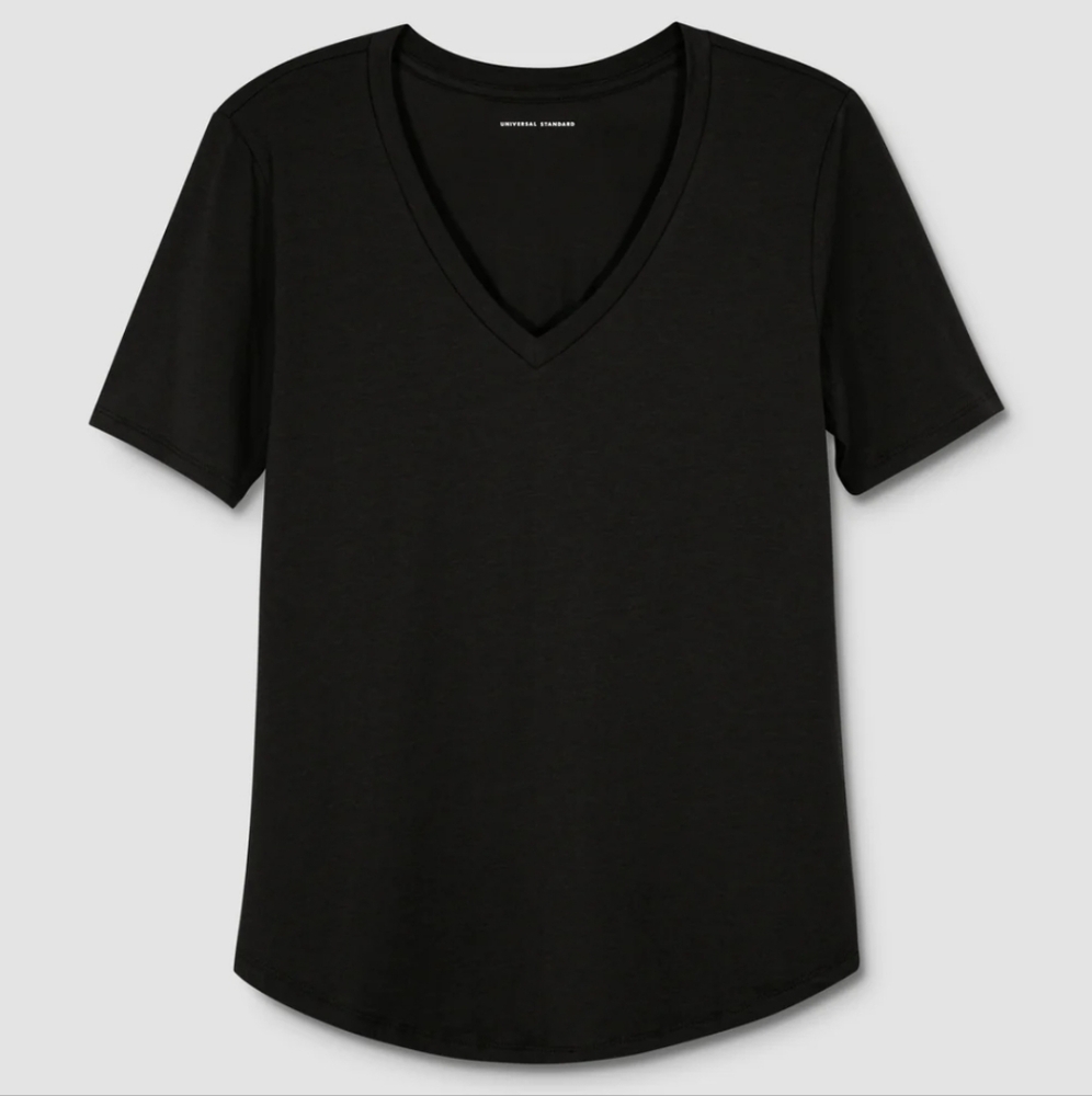 Universal Standard Tee Rex V Neck Black Short Sleeve Top Women's Plus XL 26-28